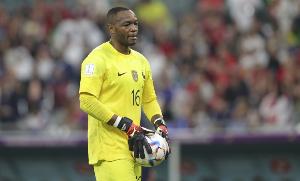 蓝鲸体育直播-德尚领衔法国教练组致敬曼丹达：感谢你所做的一切，你是真正领袖