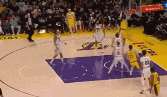 蓝鲸体育直播-绝杀！湖人干翻掘金！41岁詹姆斯史诗级救球